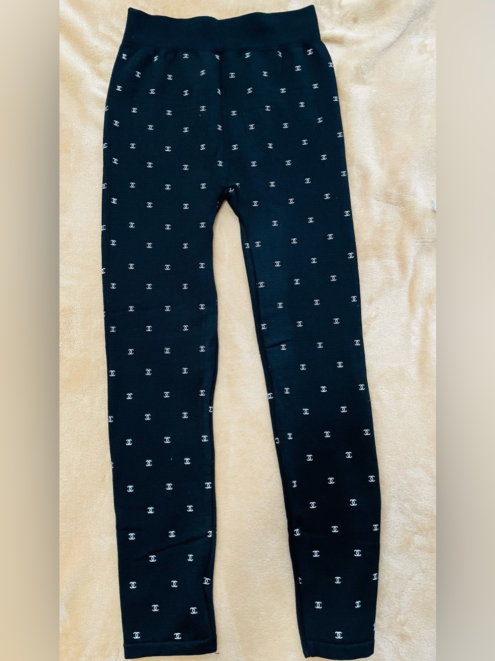 Black Leggings With Logo Print